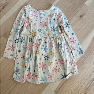 Girl‘s Long sleeve Dress snowflake print size 3T